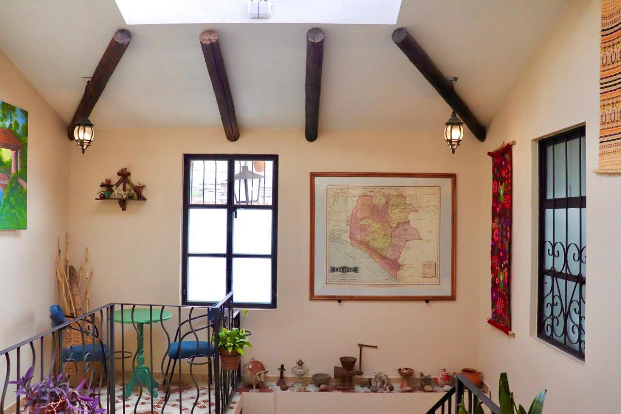Хостел Casa San Cristobal Сан-Кристобаль-де-Ла-Касас Экстерьер фото